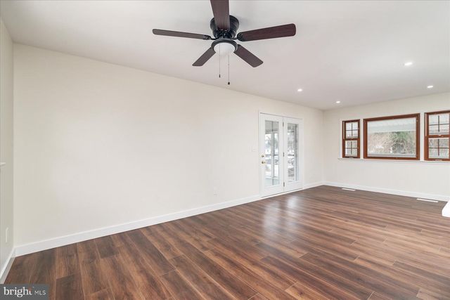 100 CARROLL DR, Annapolis, MD 21403