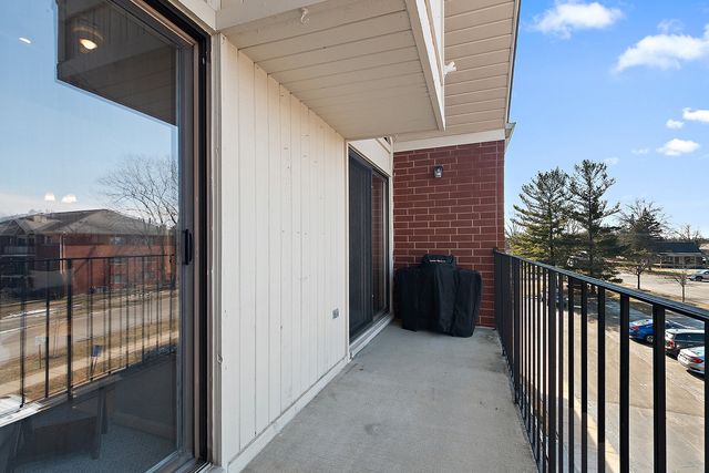 18245 66th Court 3A, Tinley Park, IL 60477