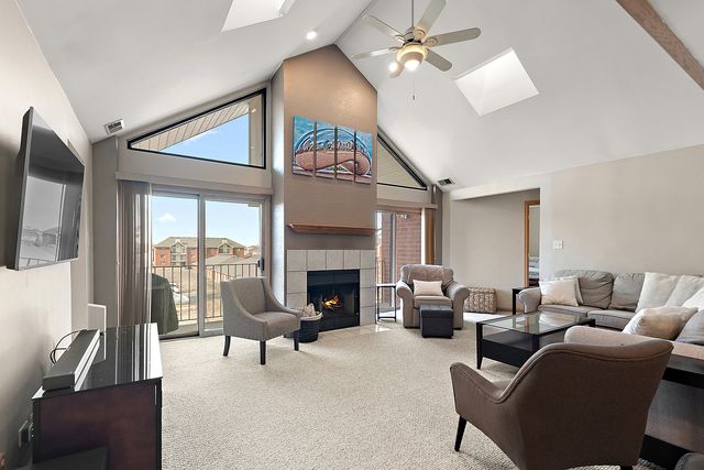 18245 66th Court 3A, Tinley Park, IL 60477