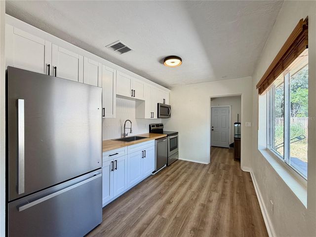 3745 10TH AVENUE S, St Petersburg, FL 33711