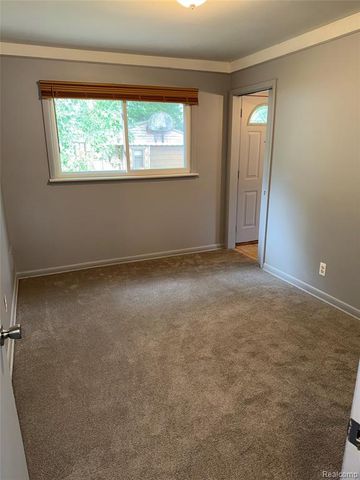 28930 Birchwood Street, Inkster, MI 48141