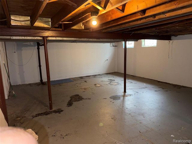 28930 Birchwood Street, Inkster, MI 48141