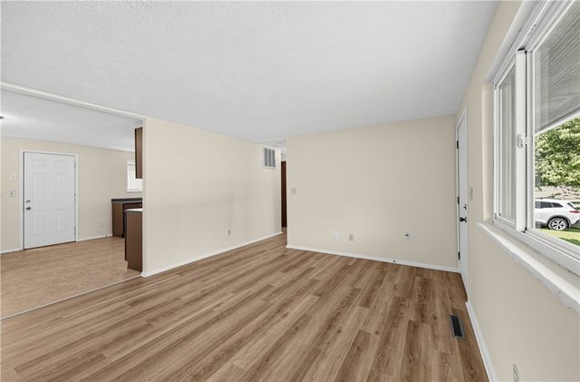 6826 Hubbard Drive, Dayton, OH 45424