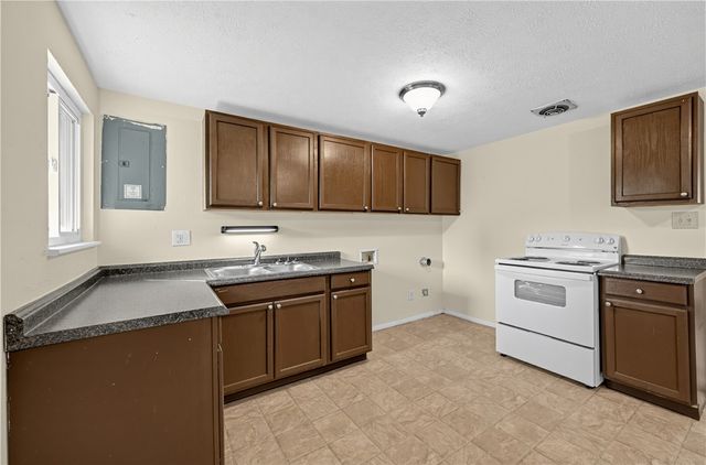 6826 Hubbard Drive, Dayton, OH 45424