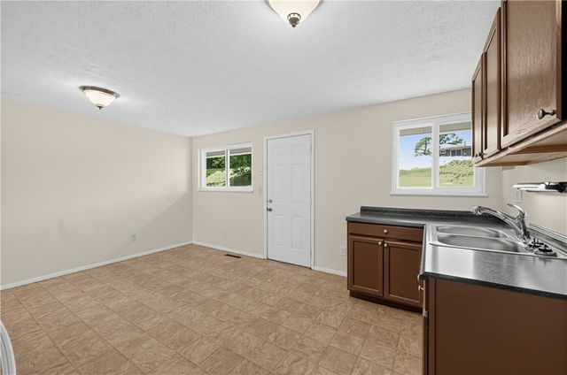 6826 Hubbard Drive, Dayton, OH 45424