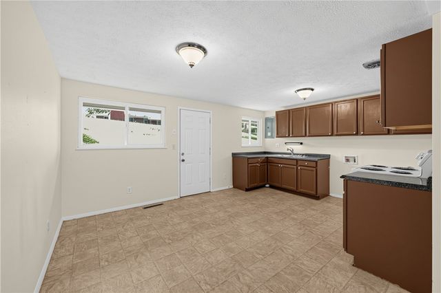 6826 Hubbard Drive, Dayton, OH 45424