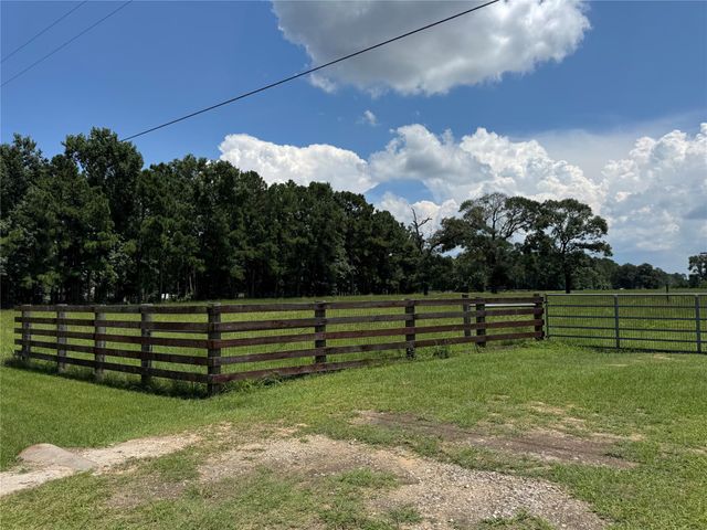 27787 Riley Road, Waller, TX 77484
