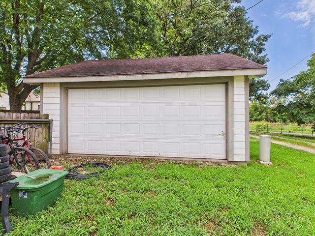 711 S Central Ave, Mulvane, KS 67110