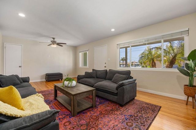 1117 Camelia Street, Oceanside, CA 92054