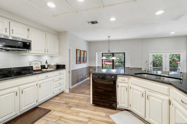 2175 Encino Loop, San Antonio, TX 78259