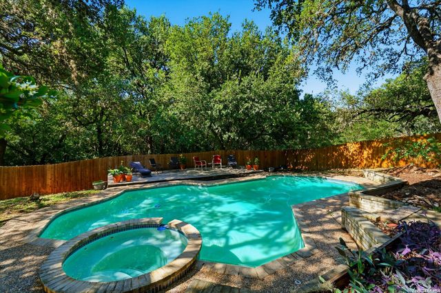 2175 Encino Loop, San Antonio, TX 78259