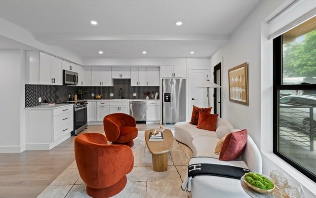 7 Wordsworth 1-1A, Boston, MA 02128