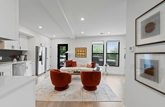 7 Wordsworth 1-1A, Boston, MA 02128