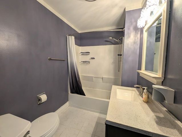 110 Marquette Street, Bay City, MI 48706