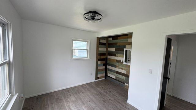 4211 CARNEY Avenue, Erie, PA 16510