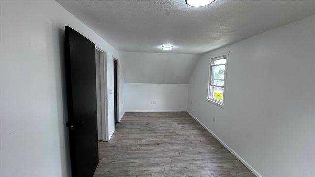 4211 CARNEY Avenue, Erie, PA 16510