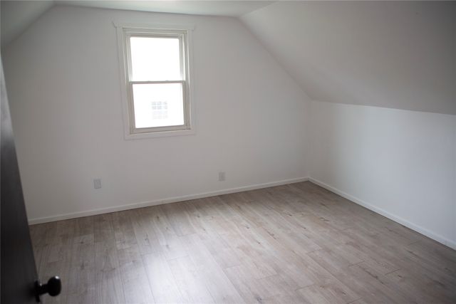 4211 CARNEY Avenue, Erie, PA 16510