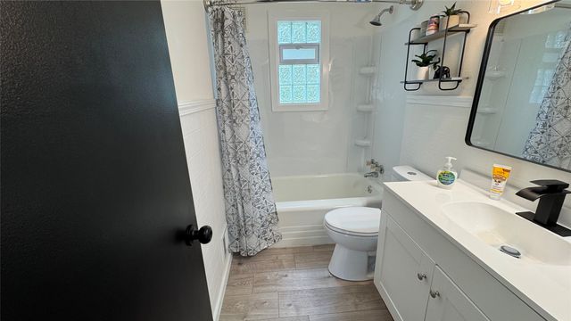 4211 CARNEY Avenue, Erie, PA 16510