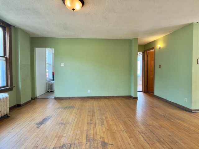 878 22nd Avenue SE, Minneapolis, MN 55414