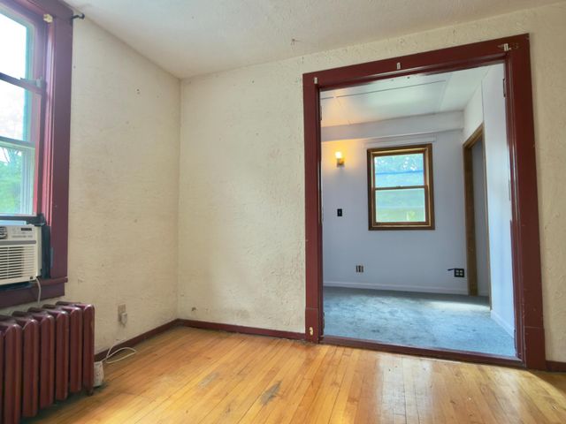 878 22nd Avenue SE, Minneapolis, MN 55414
