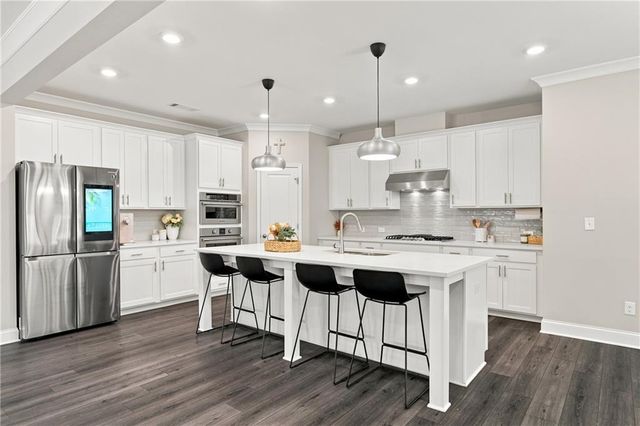 618 Finley Street, Suwanee, GA 30024