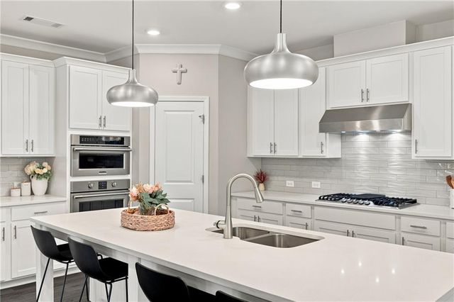 618 Finley Street, Suwanee, GA 30024