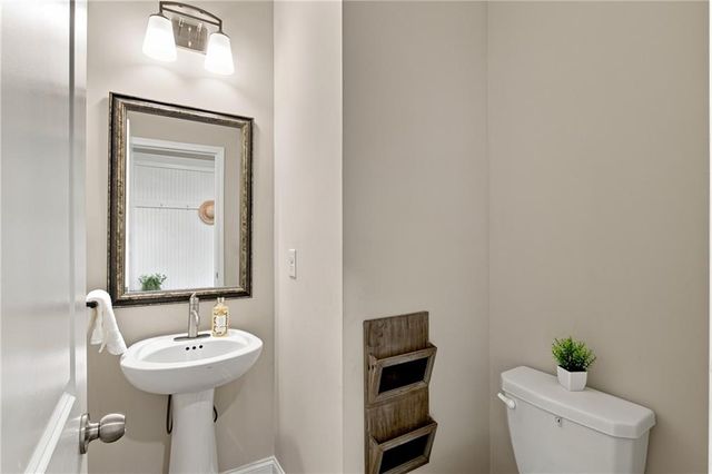 618 Finley Street, Suwanee, GA 30024