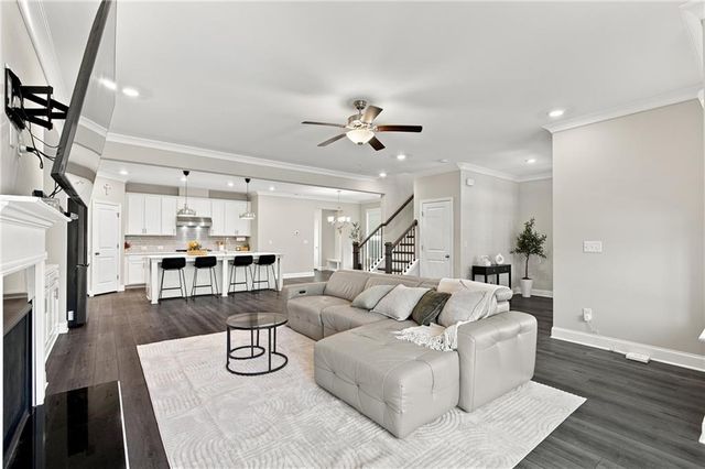 618 Finley Street, Suwanee, GA 30024