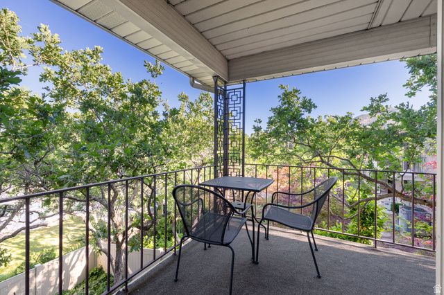 1584 S SUNSET OAKS DR, Salt Lake City, UT 84108