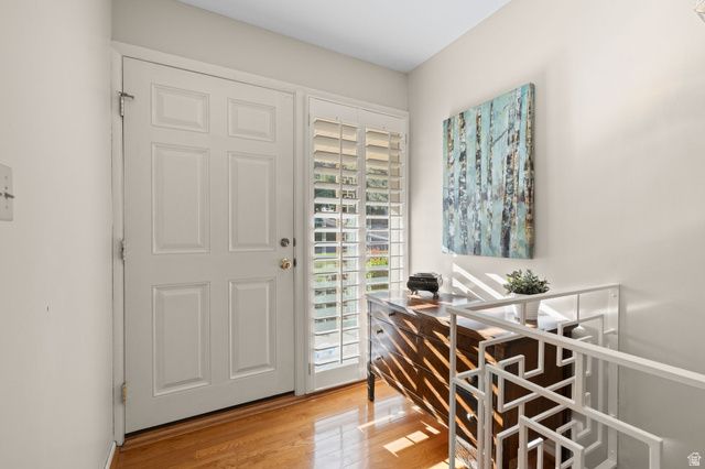 1584 S SUNSET OAKS DR, Salt Lake City, UT 84108