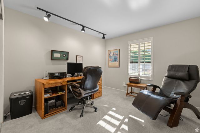 1584 S SUNSET OAKS DR, Salt Lake City, UT 84108