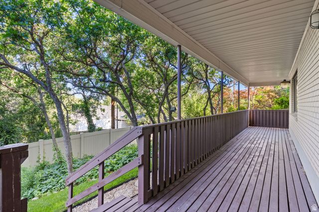 1584 S SUNSET OAKS DR, Salt Lake City, UT 84108