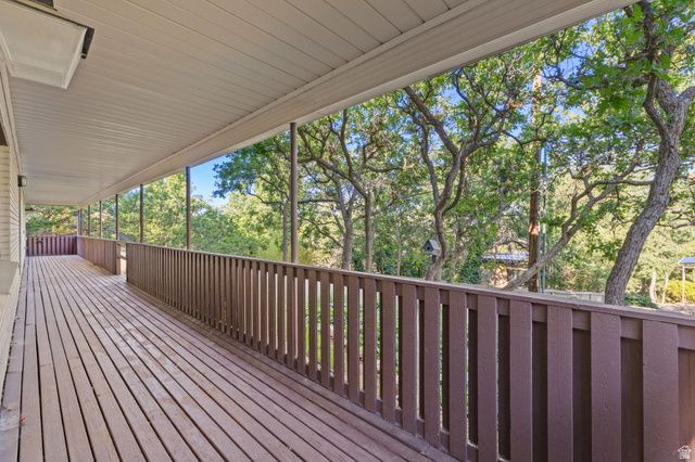 1584 S SUNSET OAKS DR, Salt Lake City, UT 84108
