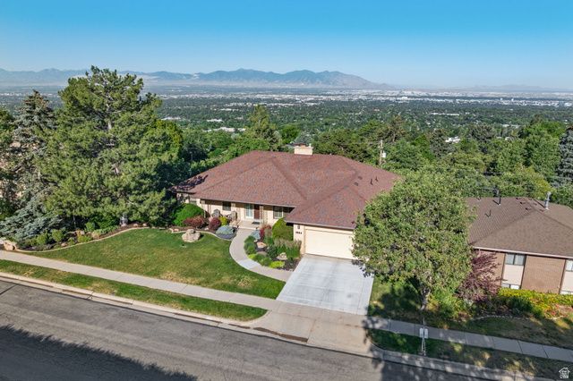 1584 S SUNSET OAKS DR, Salt Lake City, UT 84108