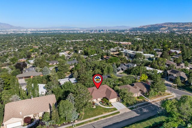 1584 S SUNSET OAKS DR, Salt Lake City, UT 84108