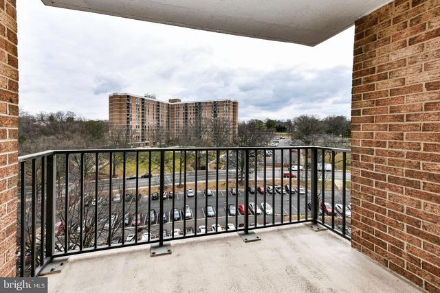 2300 PIMMIT DR #914, Falls Church, VA 22043