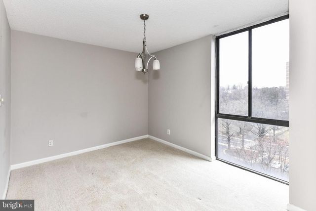 2300 PIMMIT DR #914, Falls Church, VA 22043