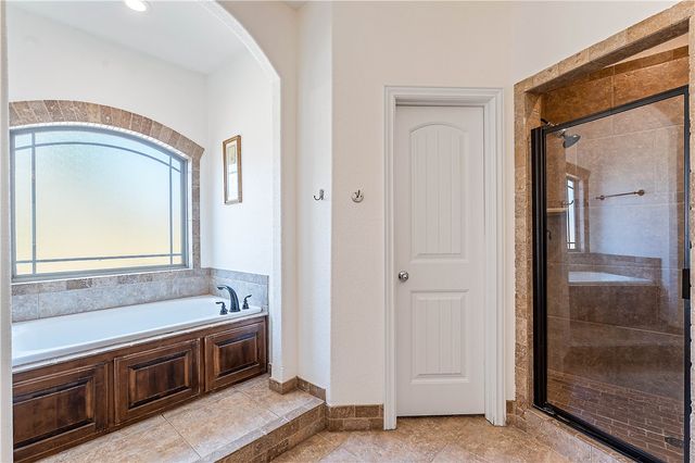 3803 NE Oakbrooke Avenue, Bentonville, AR 72712