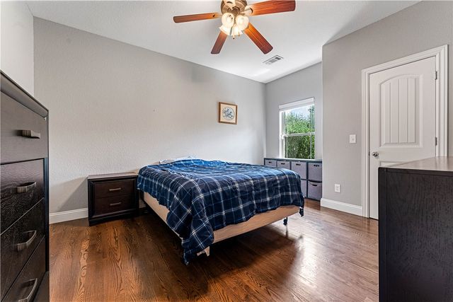 3803 NE Oakbrooke Avenue, Bentonville, AR 72712