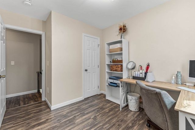 941 S Precinct Street, Taunton, MA 02718