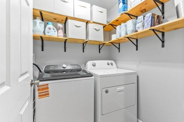 941 S Precinct Street, Taunton, MA 02718