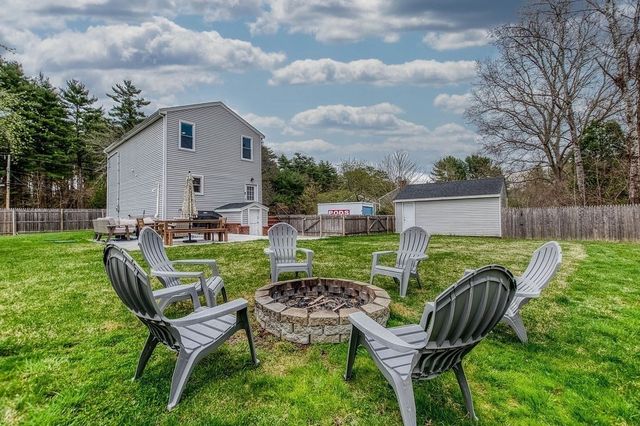 941 S Precinct Street, Taunton, MA 02718