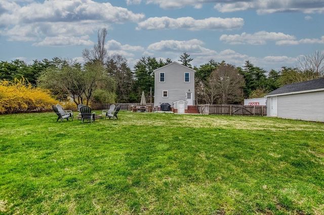 941 S Precinct Street, Taunton, MA 02718