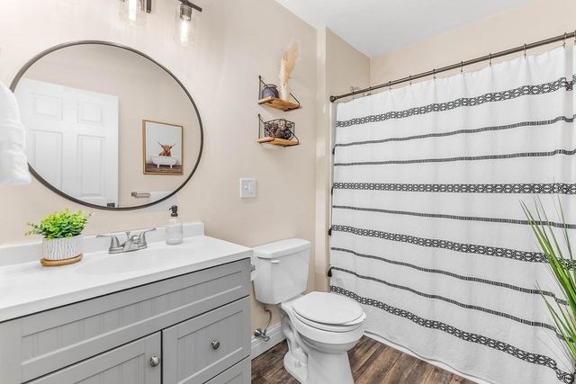 941 S Precinct Street, Taunton, MA 02718