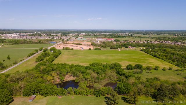 78 SE Lenapah Street, Skiatook, OK 74070