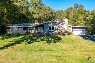 79 Briar Hill Road, Norwich, CT 06360