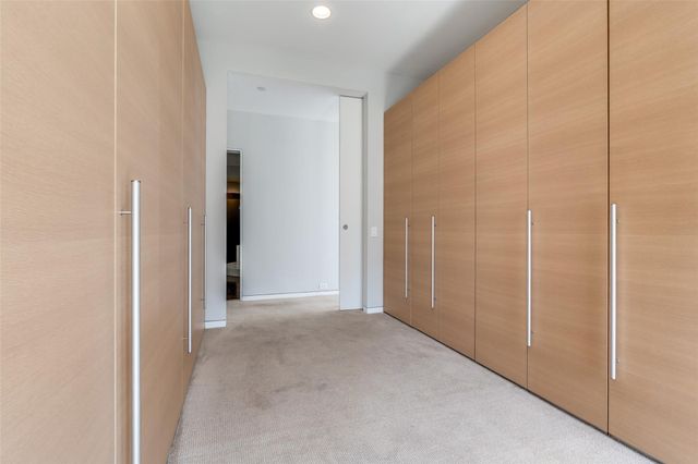 2430 Victory Park Lane 1809, Dallas, TX 75219