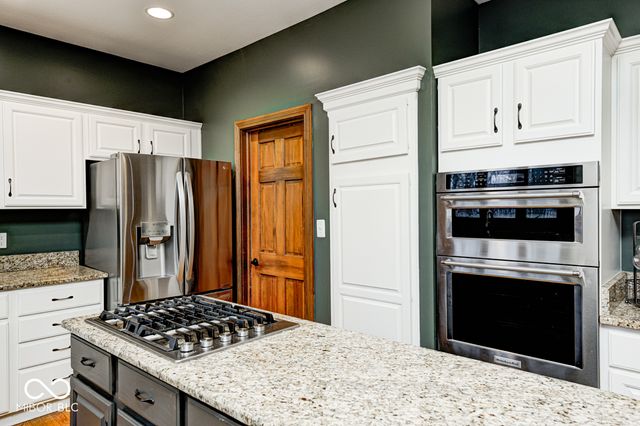 12214 Ridgeside Road, Indianapolis, IN 46256