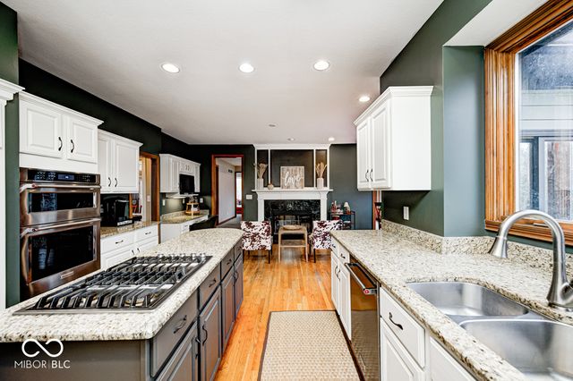 12214 Ridgeside Road, Indianapolis, IN 46256