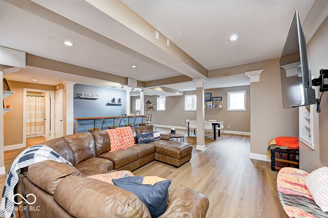 12214 Ridgeside Road, Indianapolis, IN 46256